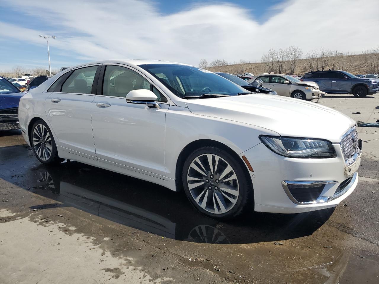2019 Lincoln MKZ - Image 4