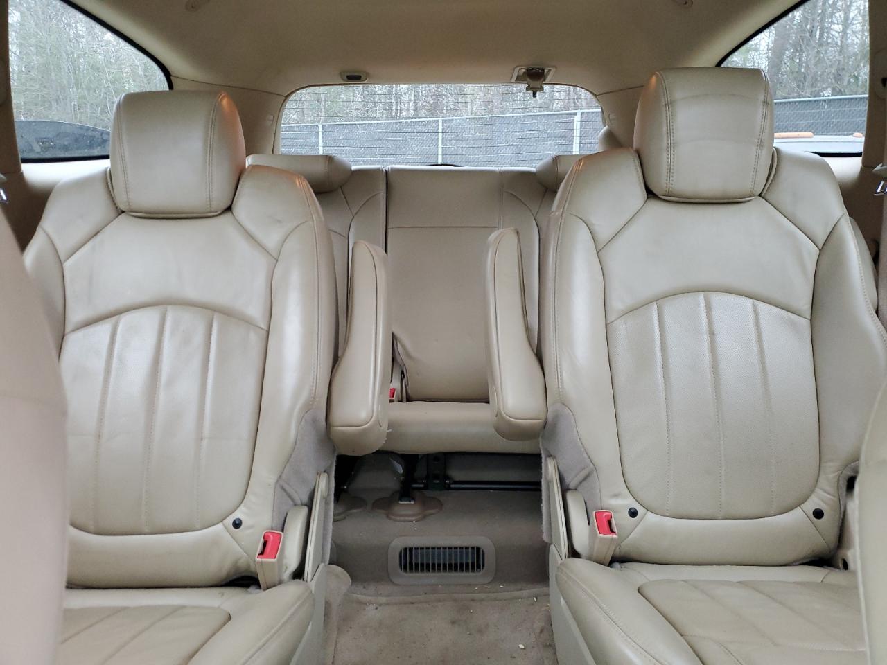 2009 Buick Enclave - Image 10