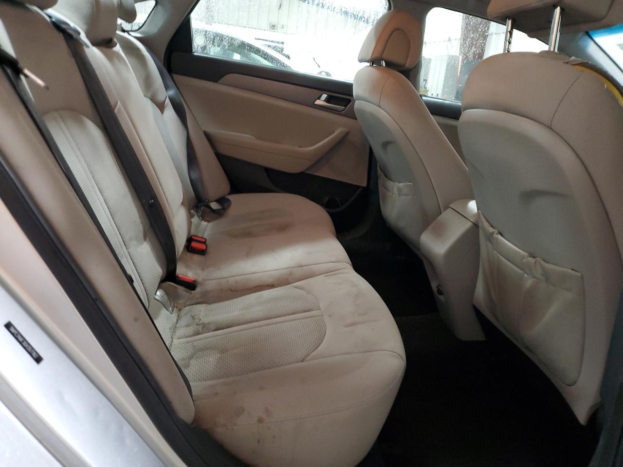 2016 Hyundai Sonata - Image 10