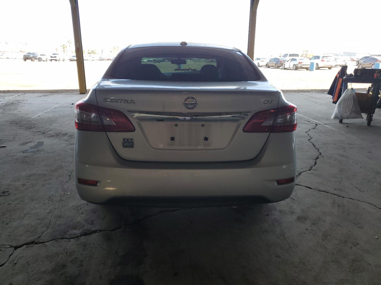 2015 Nissan Sentra - Image 6