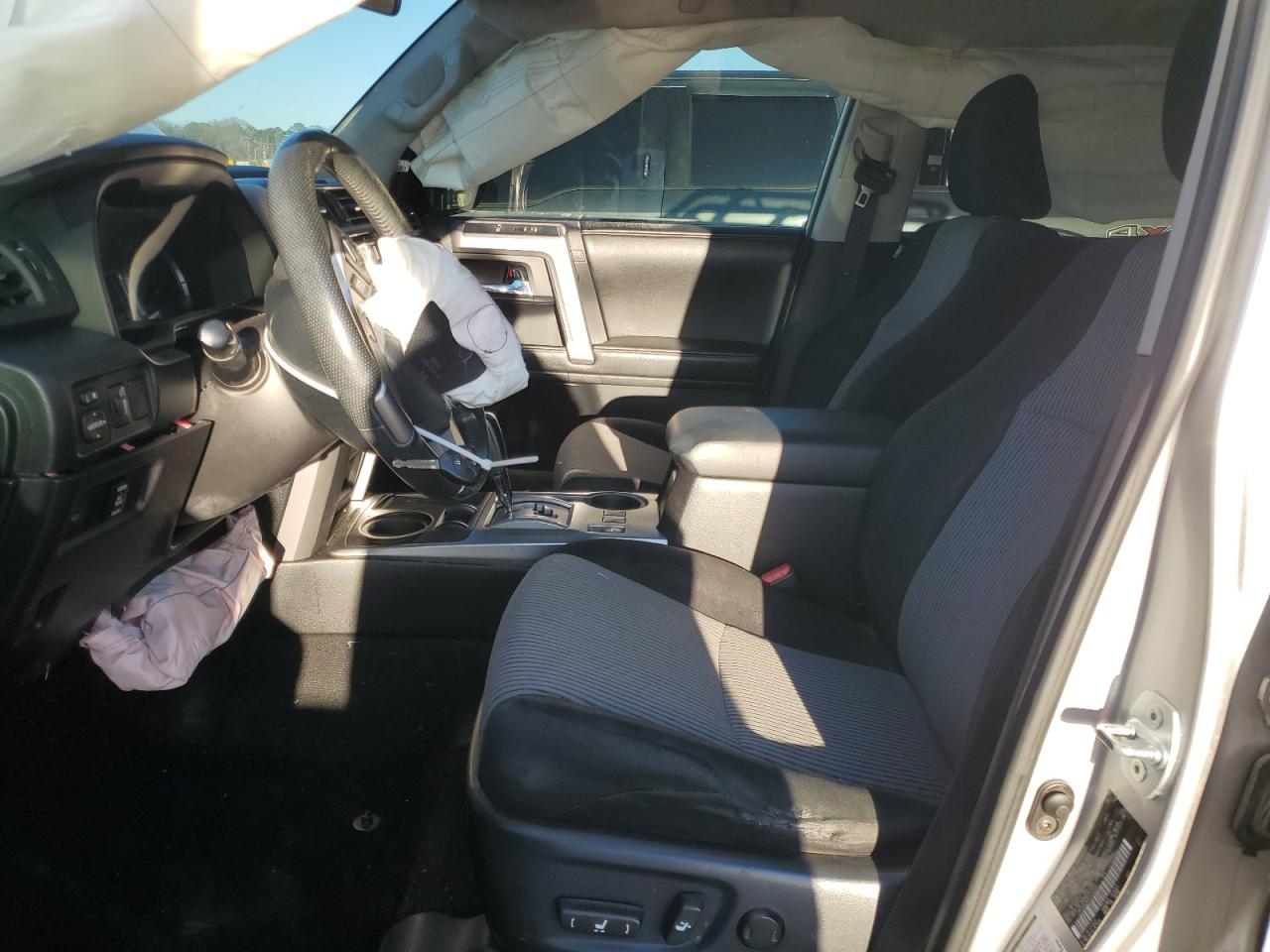 2015 Toyota 4Runner - Image 7
