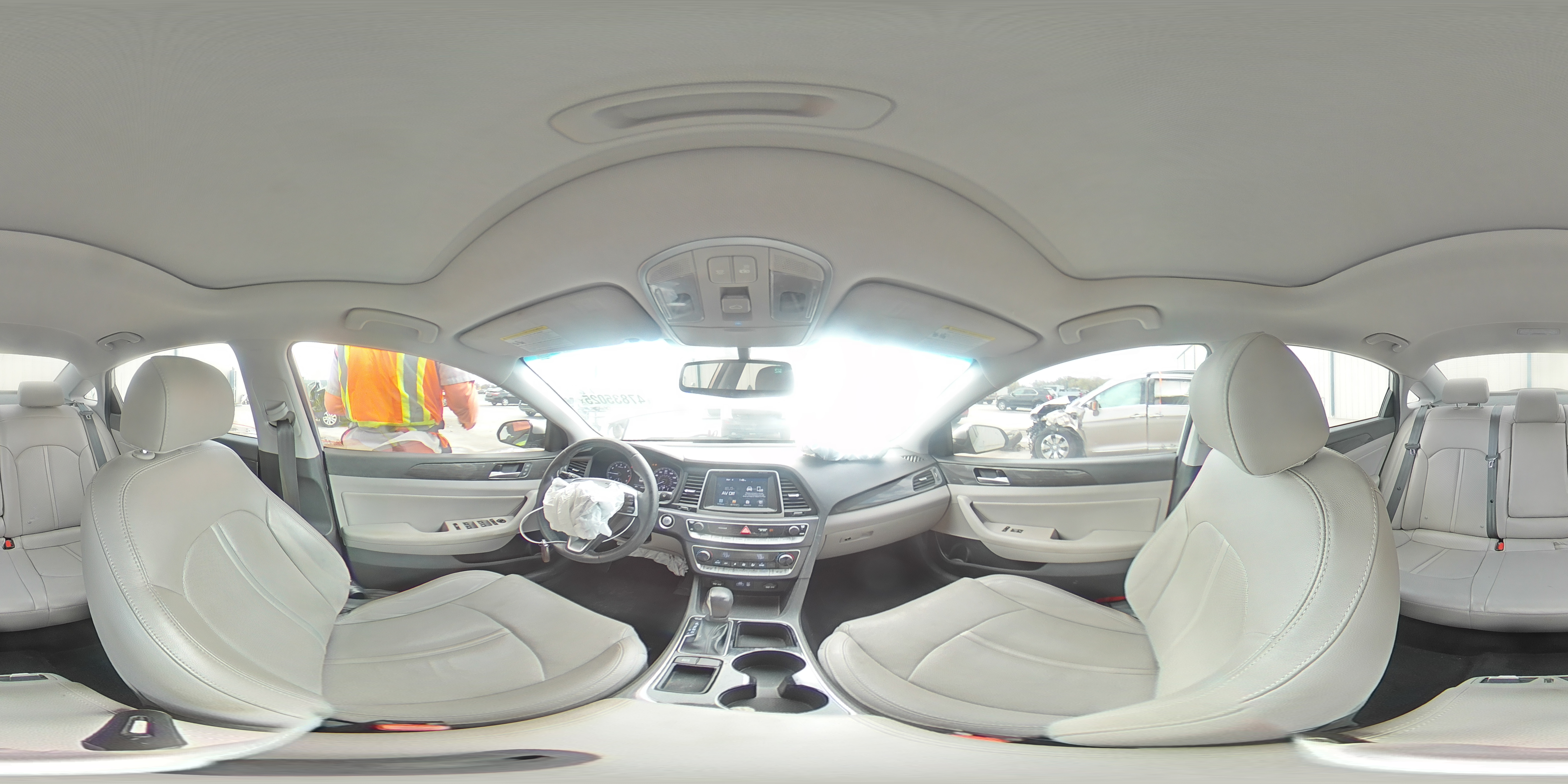 2018 Hyundai Sonata - Image 14