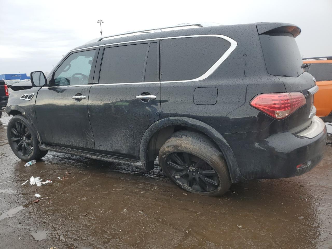 2012 Infiniti QX56 - Image 2