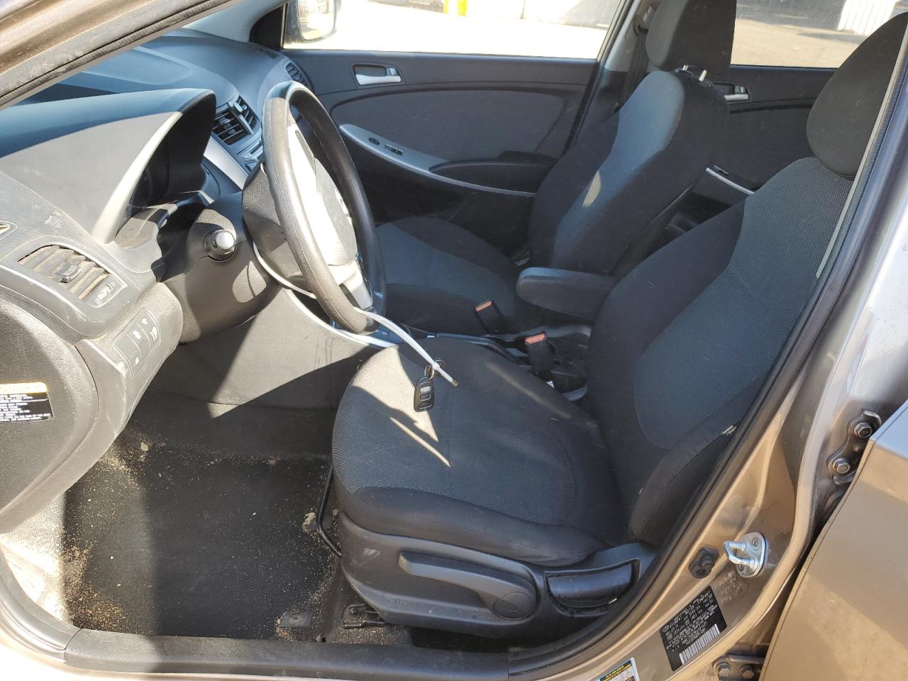 2014 Hyundai Accent - Image 7