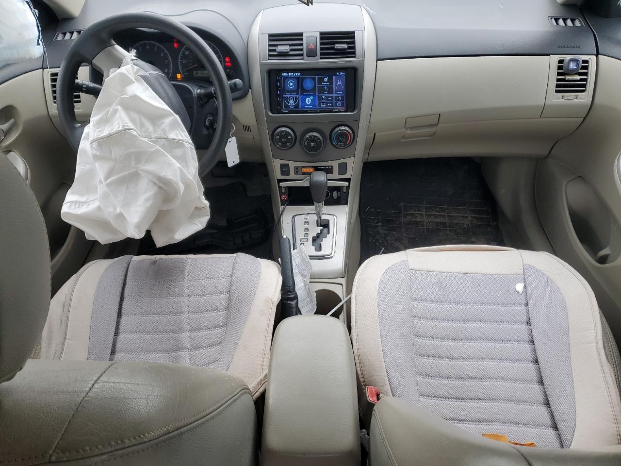 2011 Toyota Corolla - Image 8