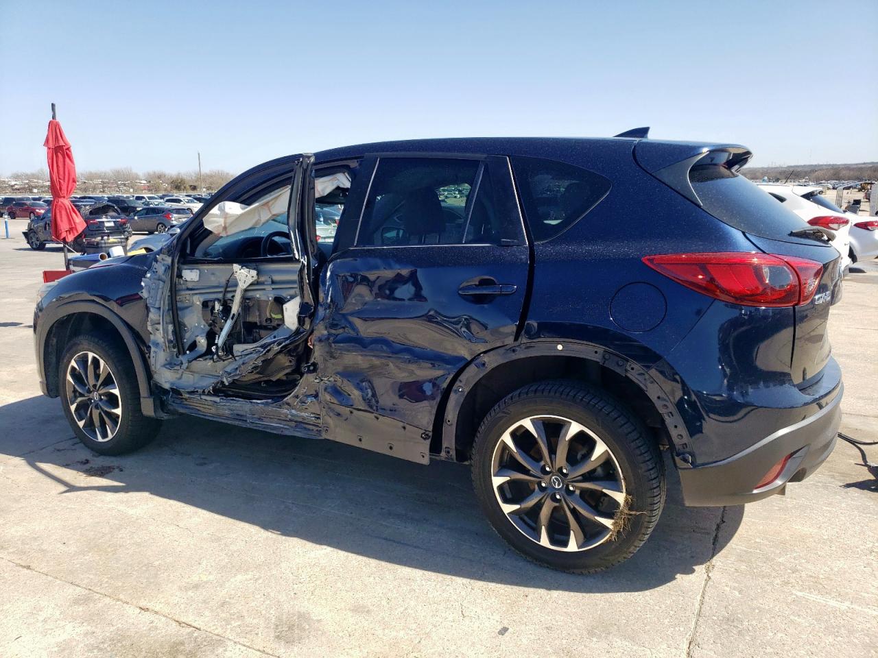 2016 Mazda CX-5 - Image 2