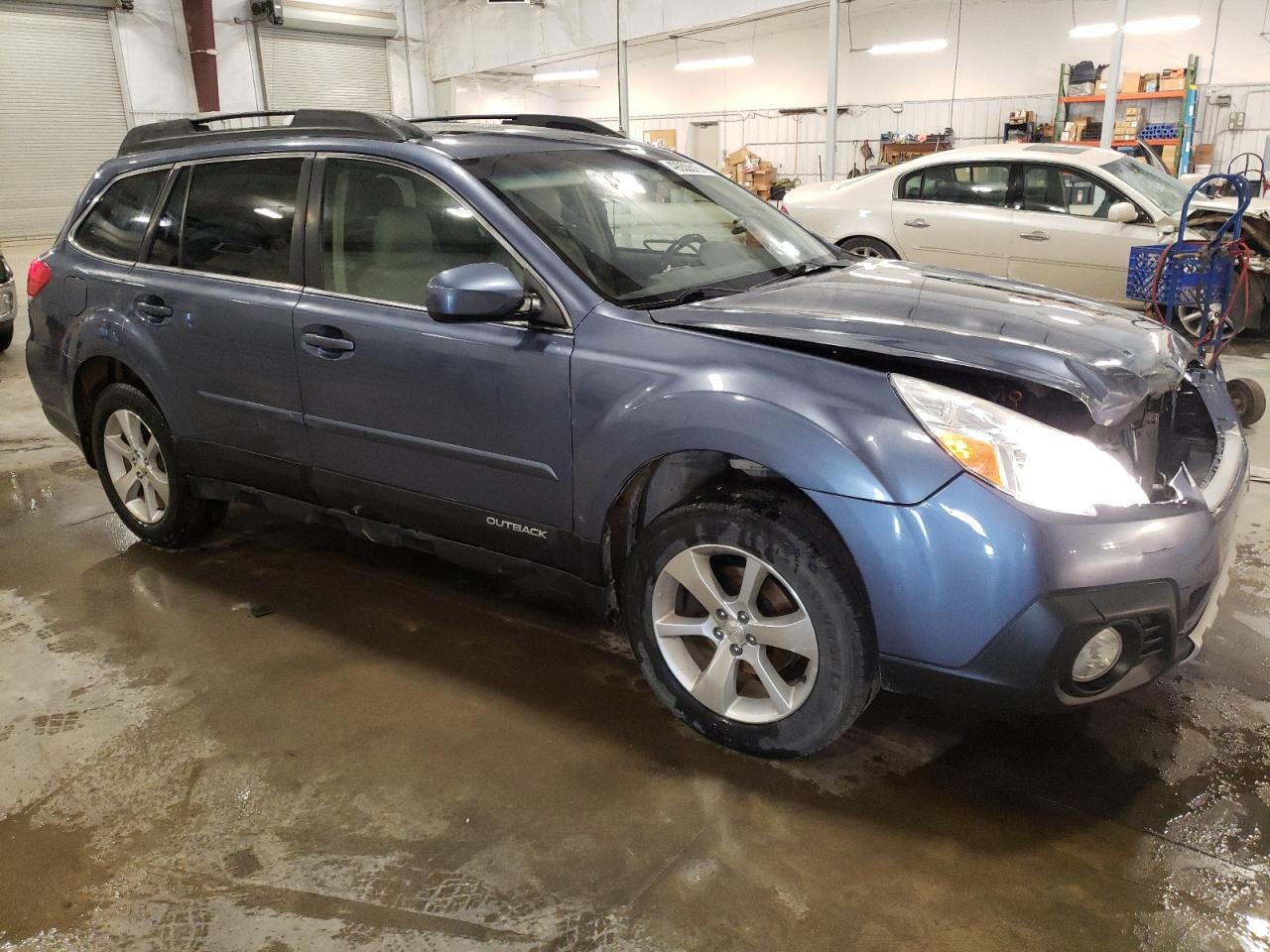 2013 Subaru Outback - Image 4