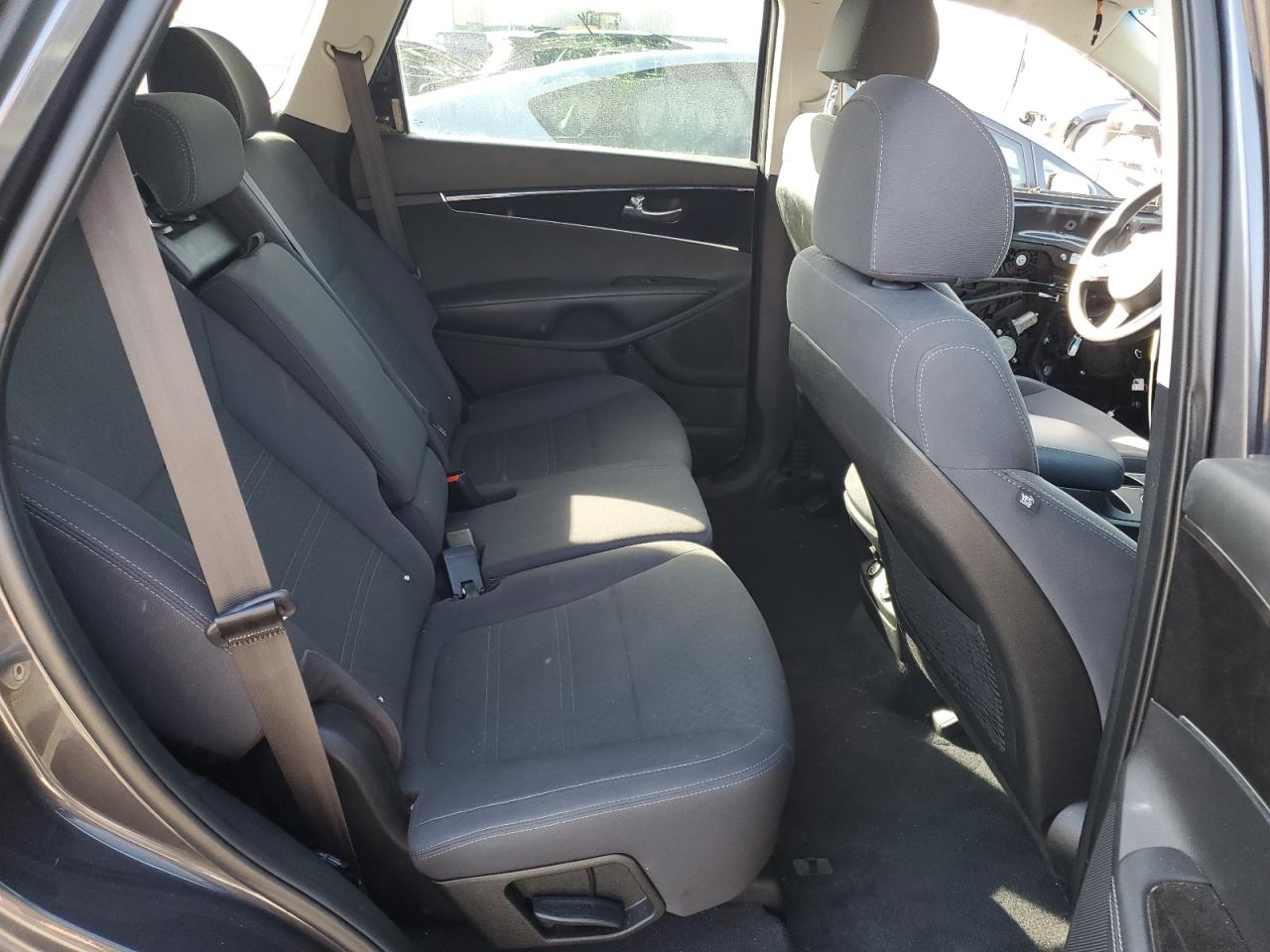 2018 Kia Sorento - Image 11