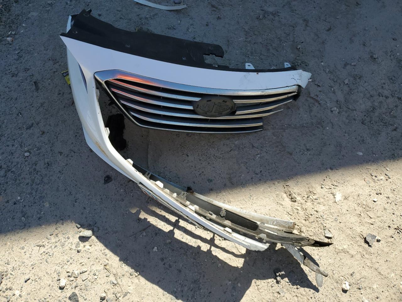 2016 Hyundai Sonata - Image 14