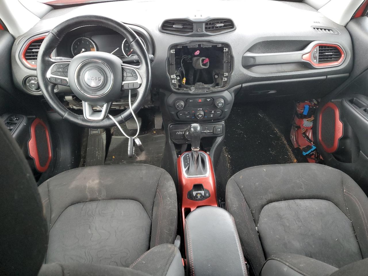 2018 Jeep Renegade - Image 8