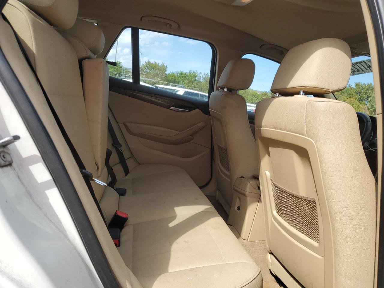 2013 BMW X1 - Image 10