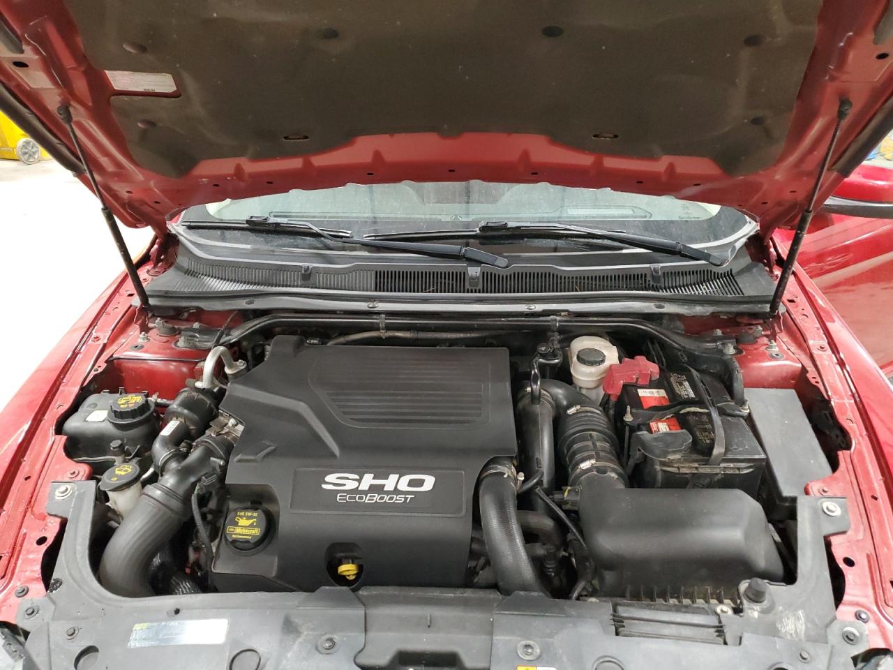 2011 Ford Taurus - Image 13