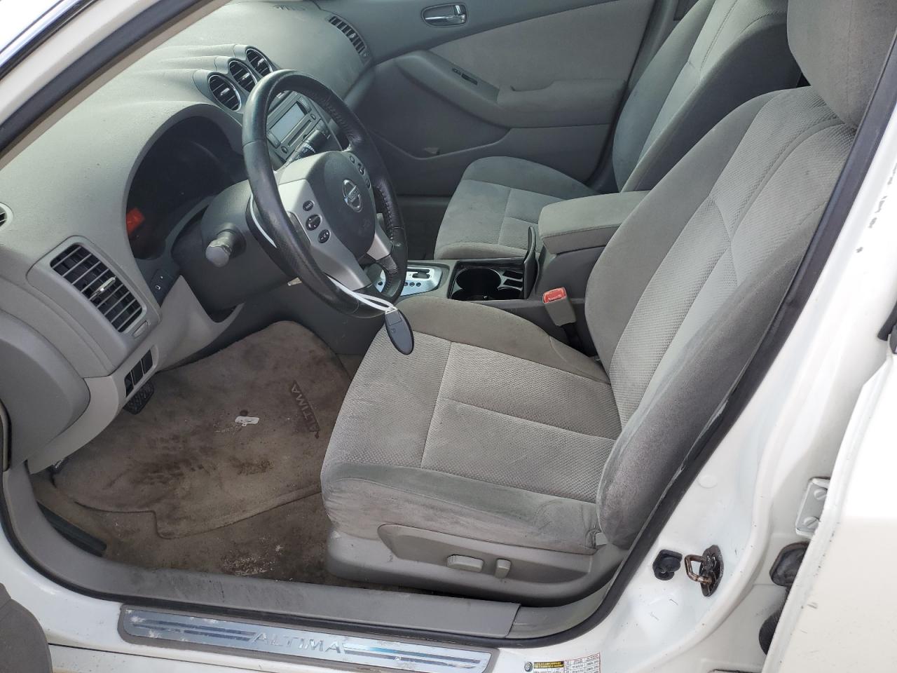 2009 Nissan Altima - Image 7