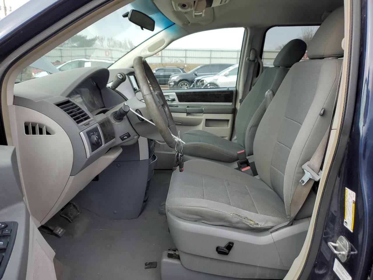 2009 Dodge Caravan - Image 7