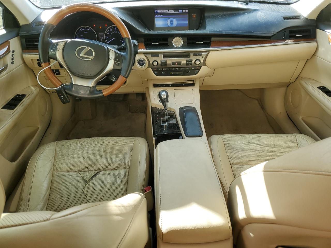 2013 Lexus ES - Image 8