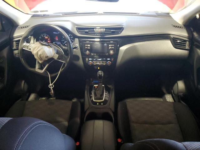  NISSAN ROGUE 2018 Czerwony