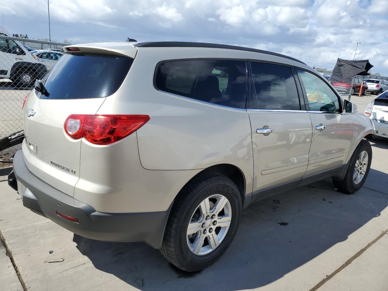 2012 Chevrolet Traverse - Image 3