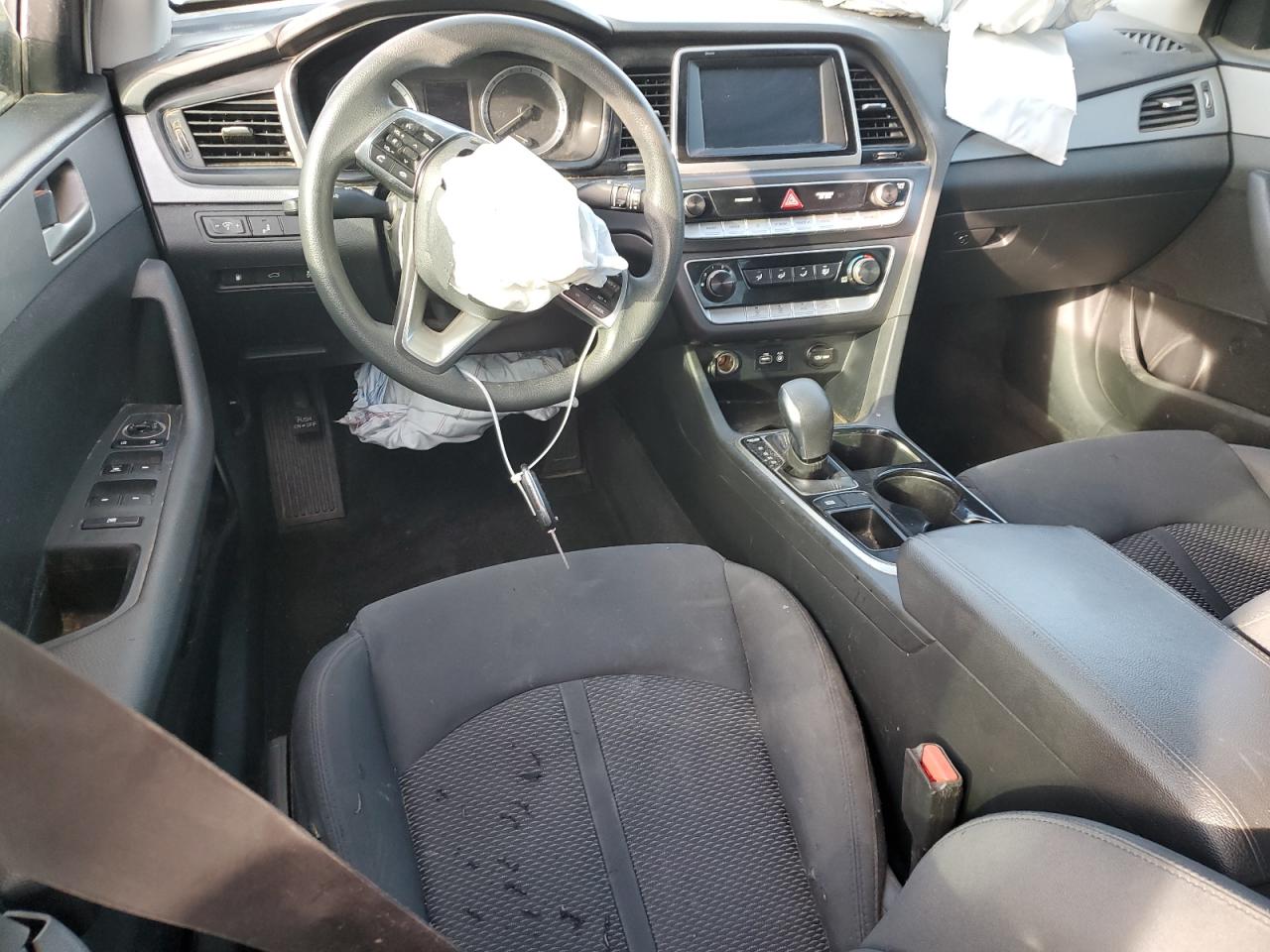 2018 Hyundai Sonata - Image 8