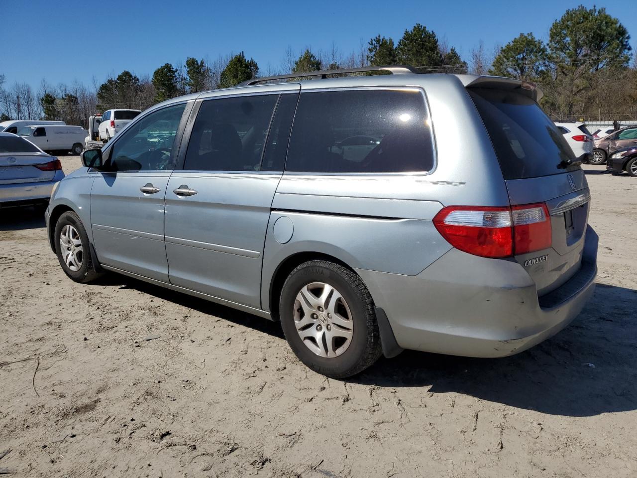 2007 Honda Odyssey - Image 2