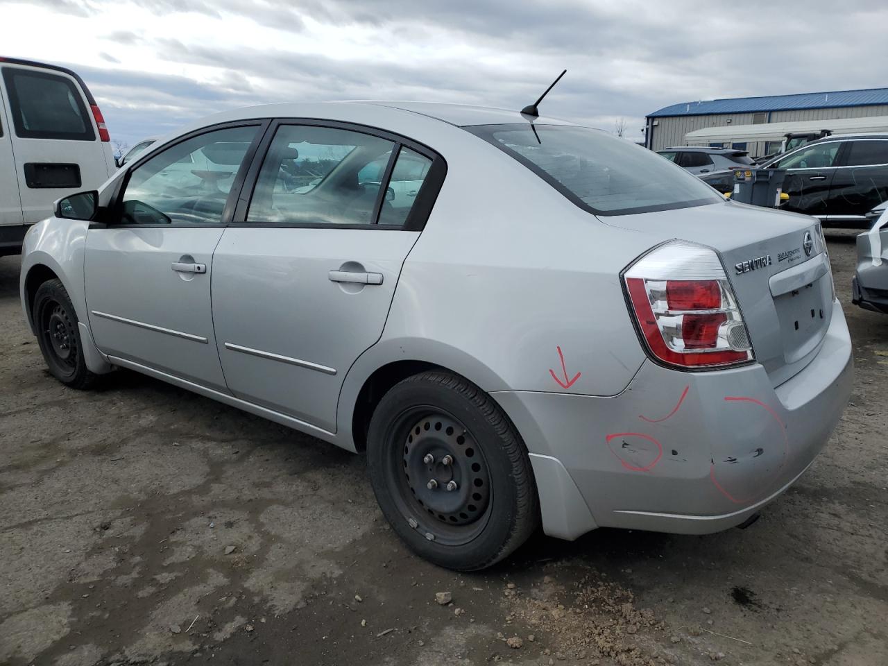 2009 Nissan Sentra - Image 2