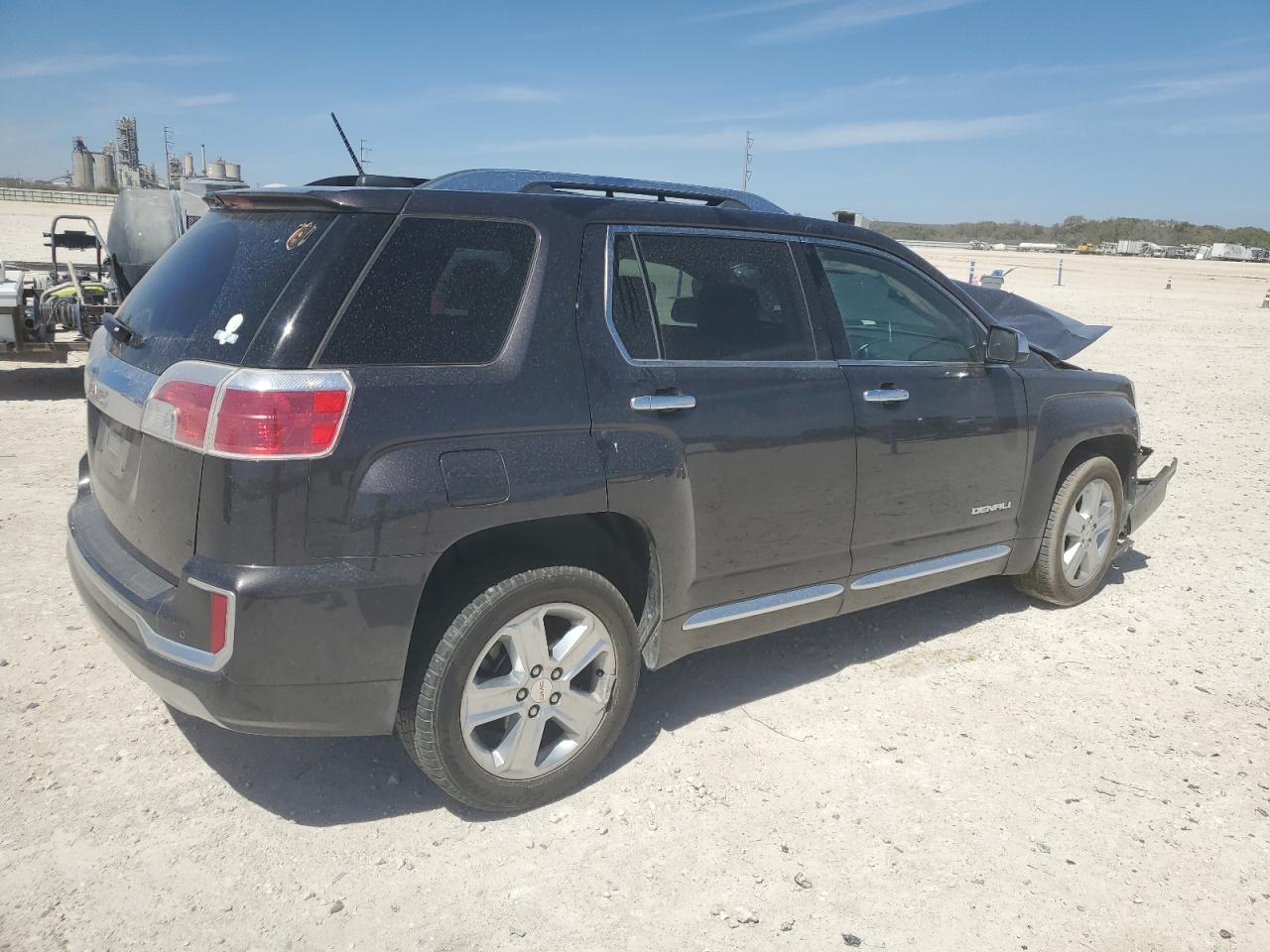 2016 GMC Terrain - Image 3