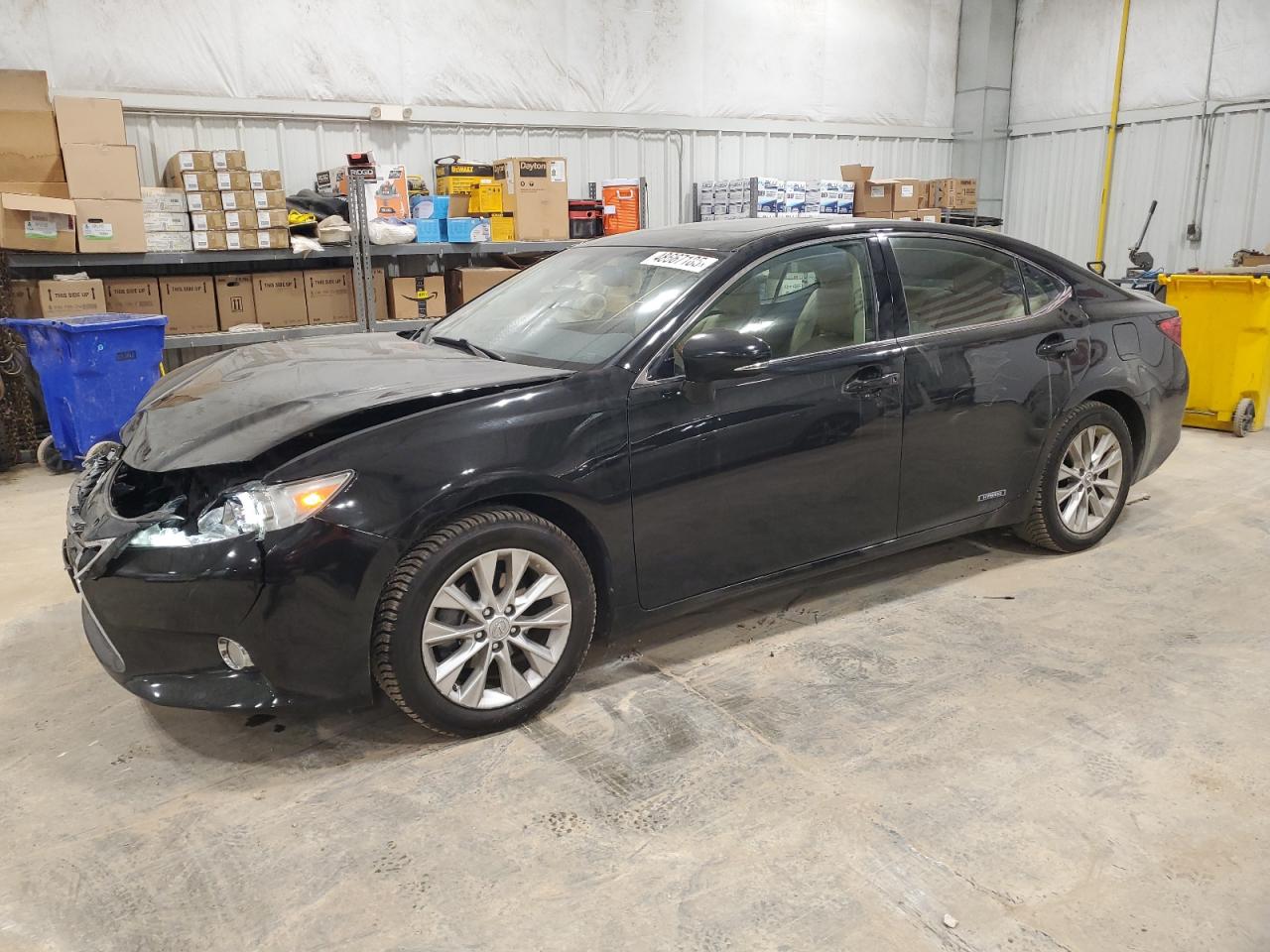 2013 Lexus ES - Image 1