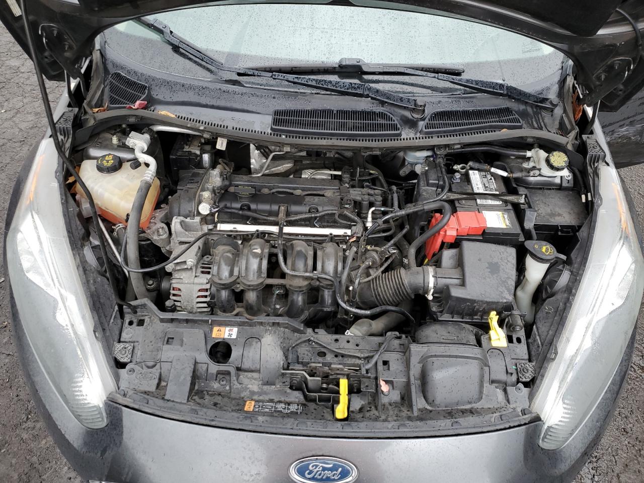 2015 Ford Fiesta - Image 12
