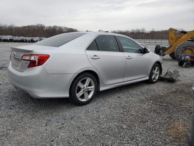  TOYOTA CAMRY 2012 Серебристый