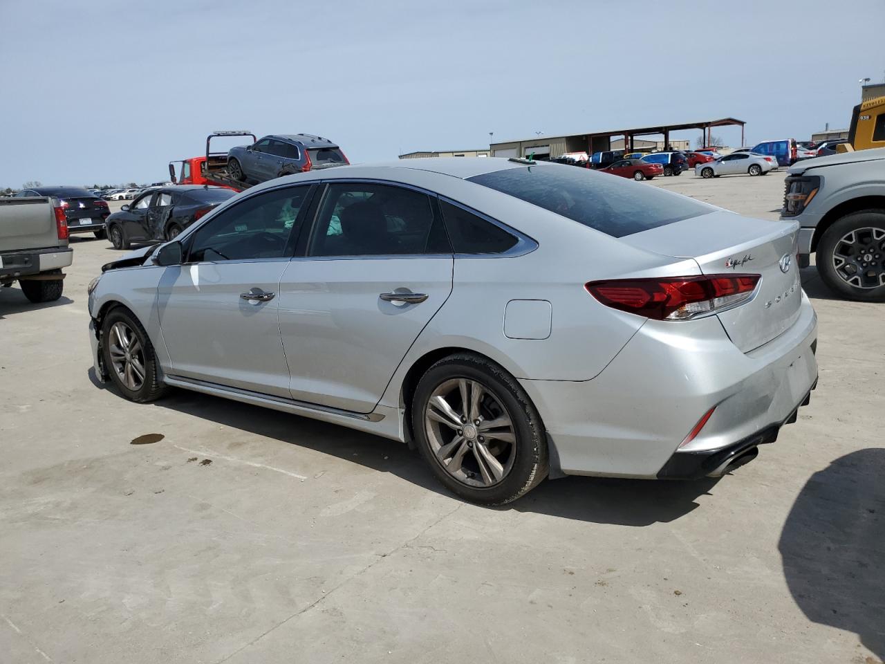 2018 Hyundai Sonata - Image 2
