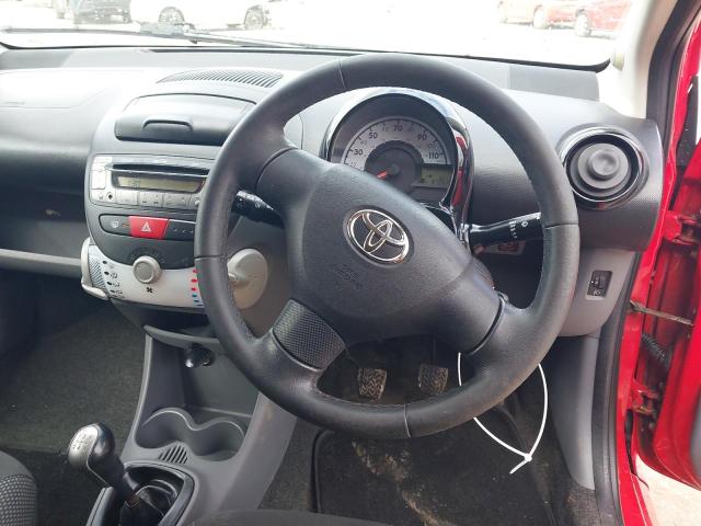 2011 TOYOTA AYGO GO VV