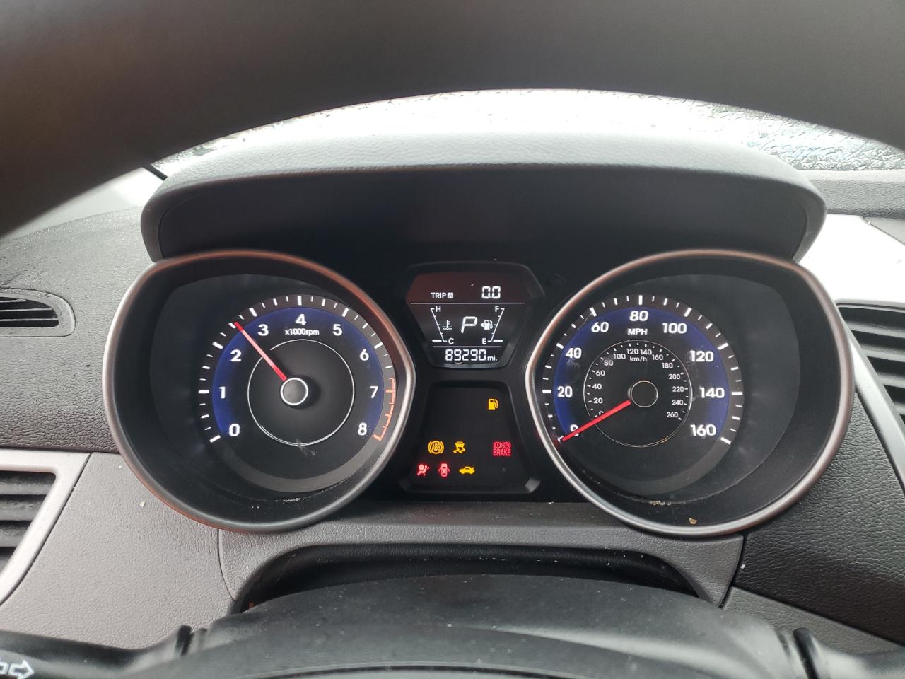 2016 Hyundai Elantra - Image 9