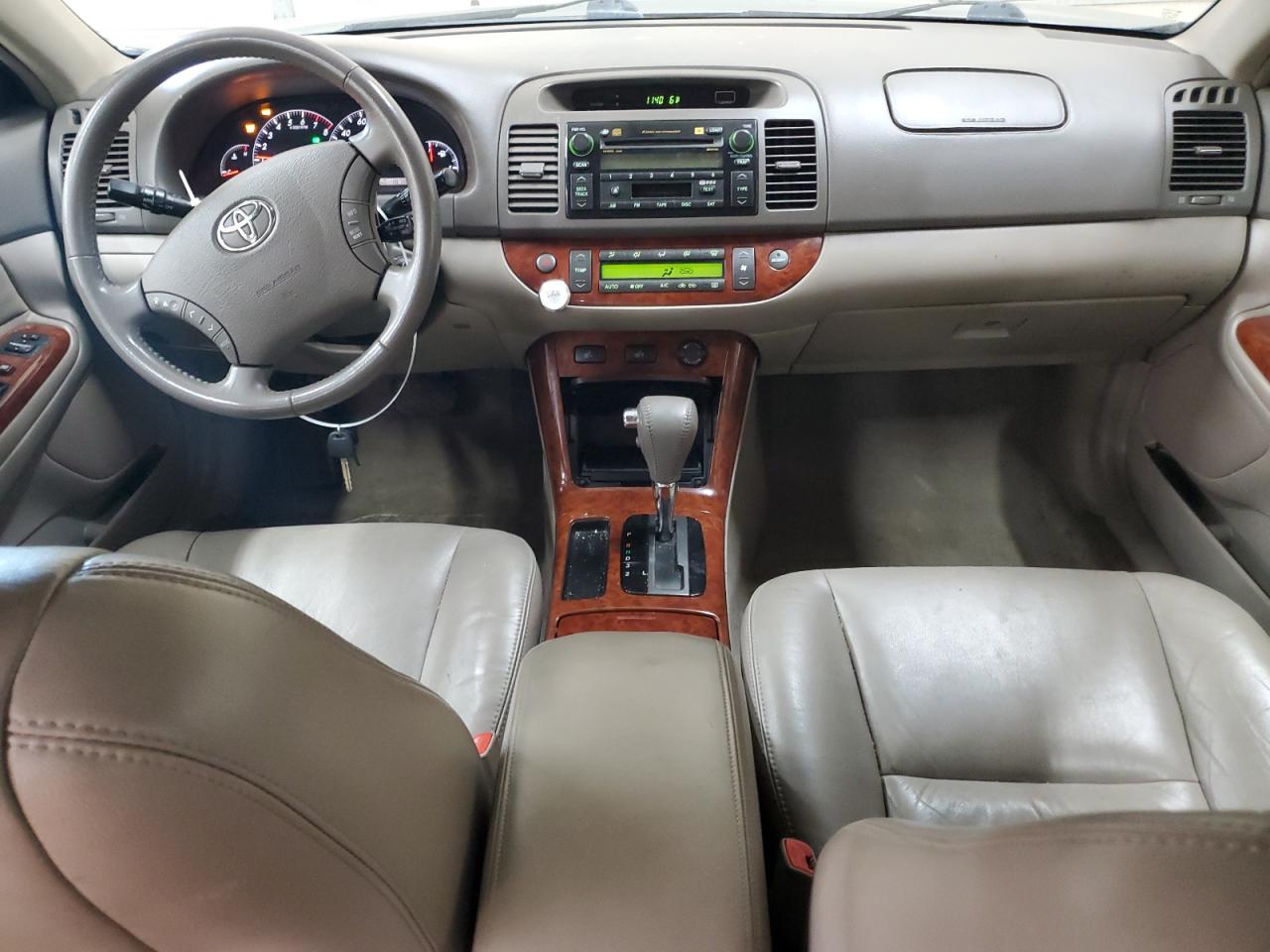2005 Toyota Camry - Image 8