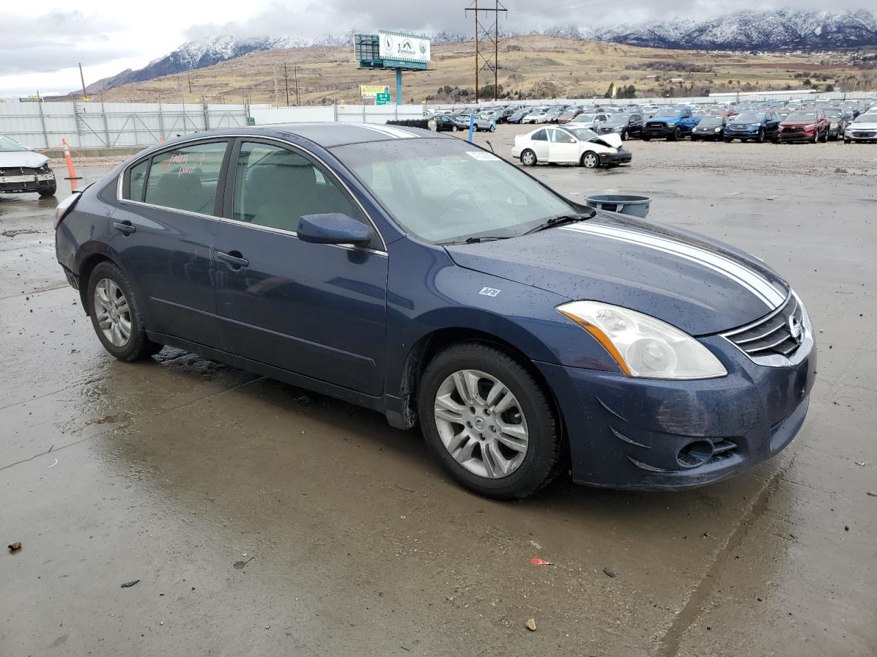 2010 Nissan Altima - Image 4