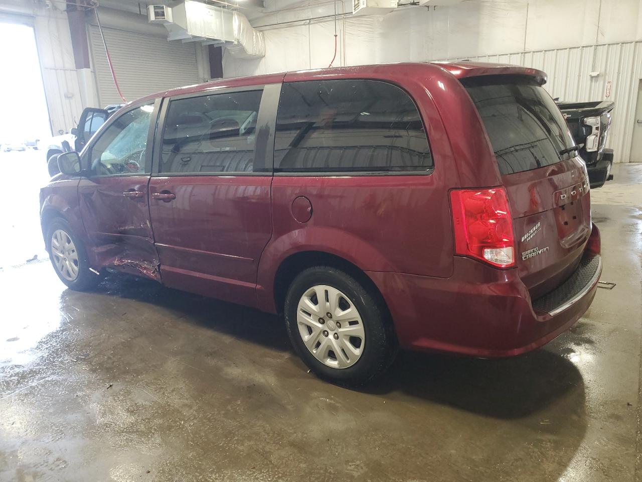 2017 Dodge Caravan - Image 2