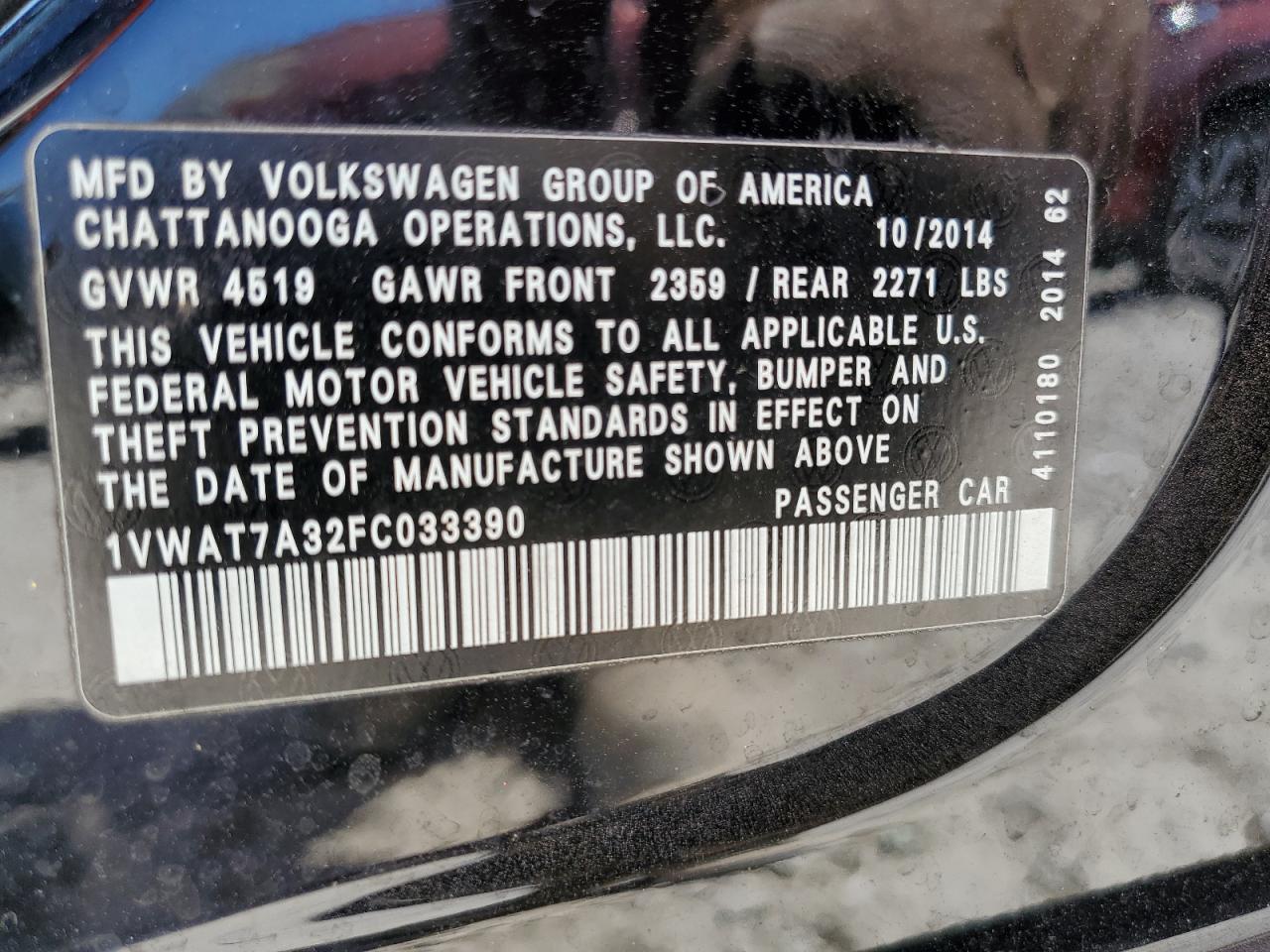 2015 Volkswagen Passat - Image 13