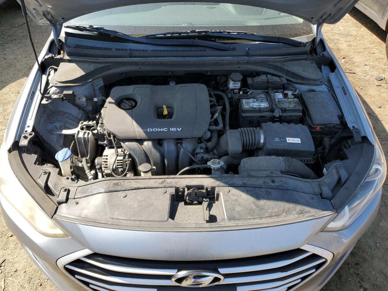 2017 Hyundai Elantra - Image 13
