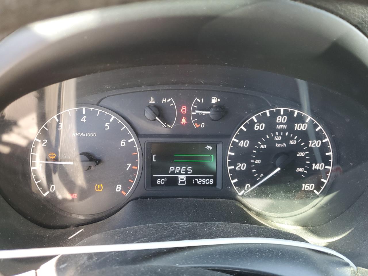 2014 Nissan Sentra - Image 9