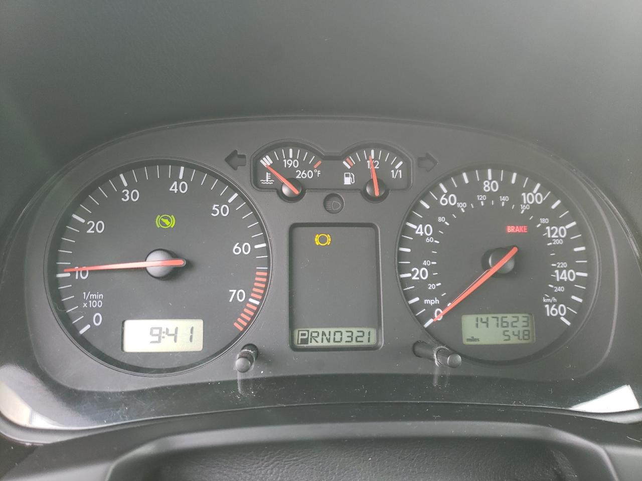 2003 Volkswagen Golf - Image 9