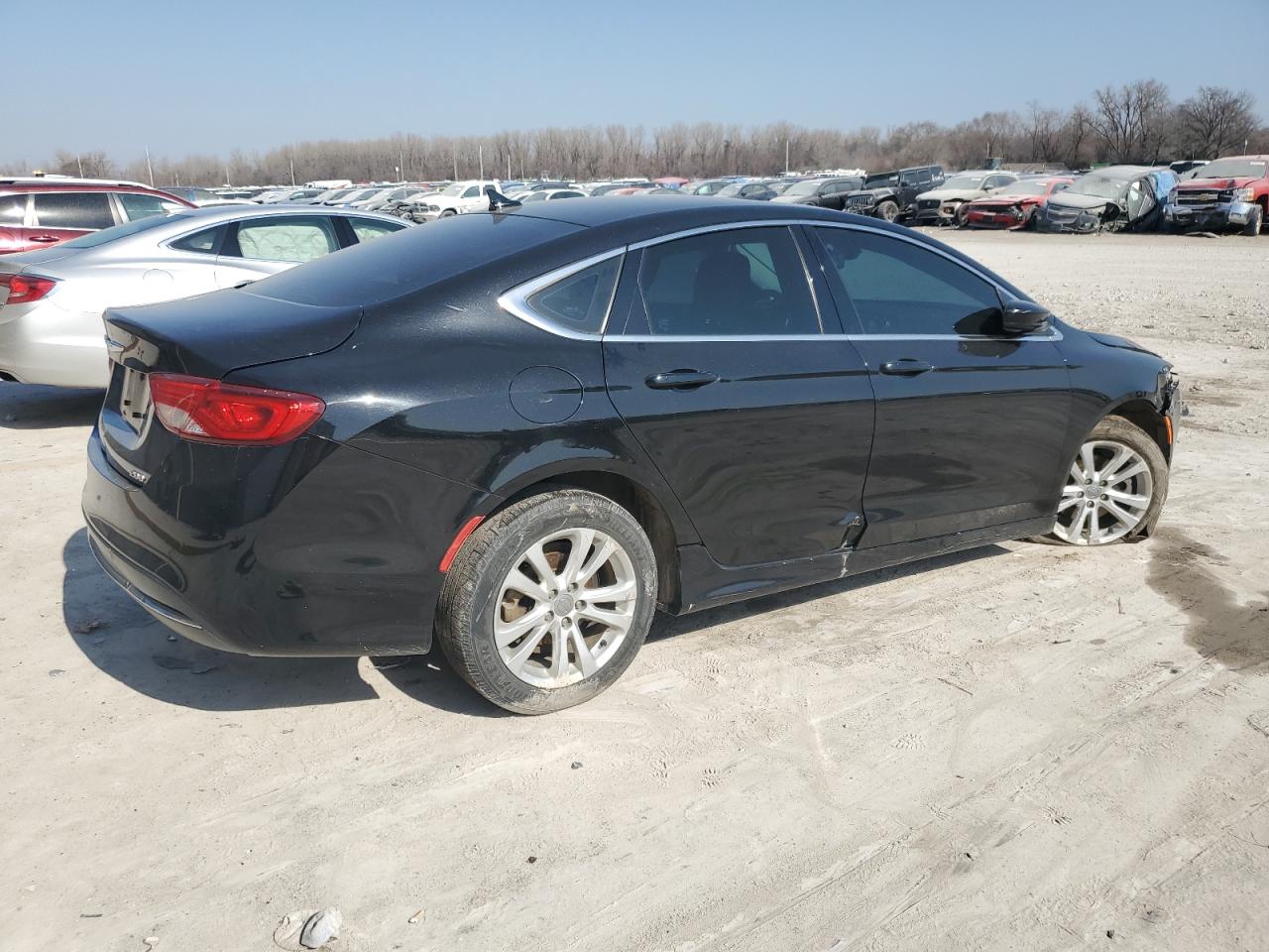 2016 Chrysler 200 - Image 3