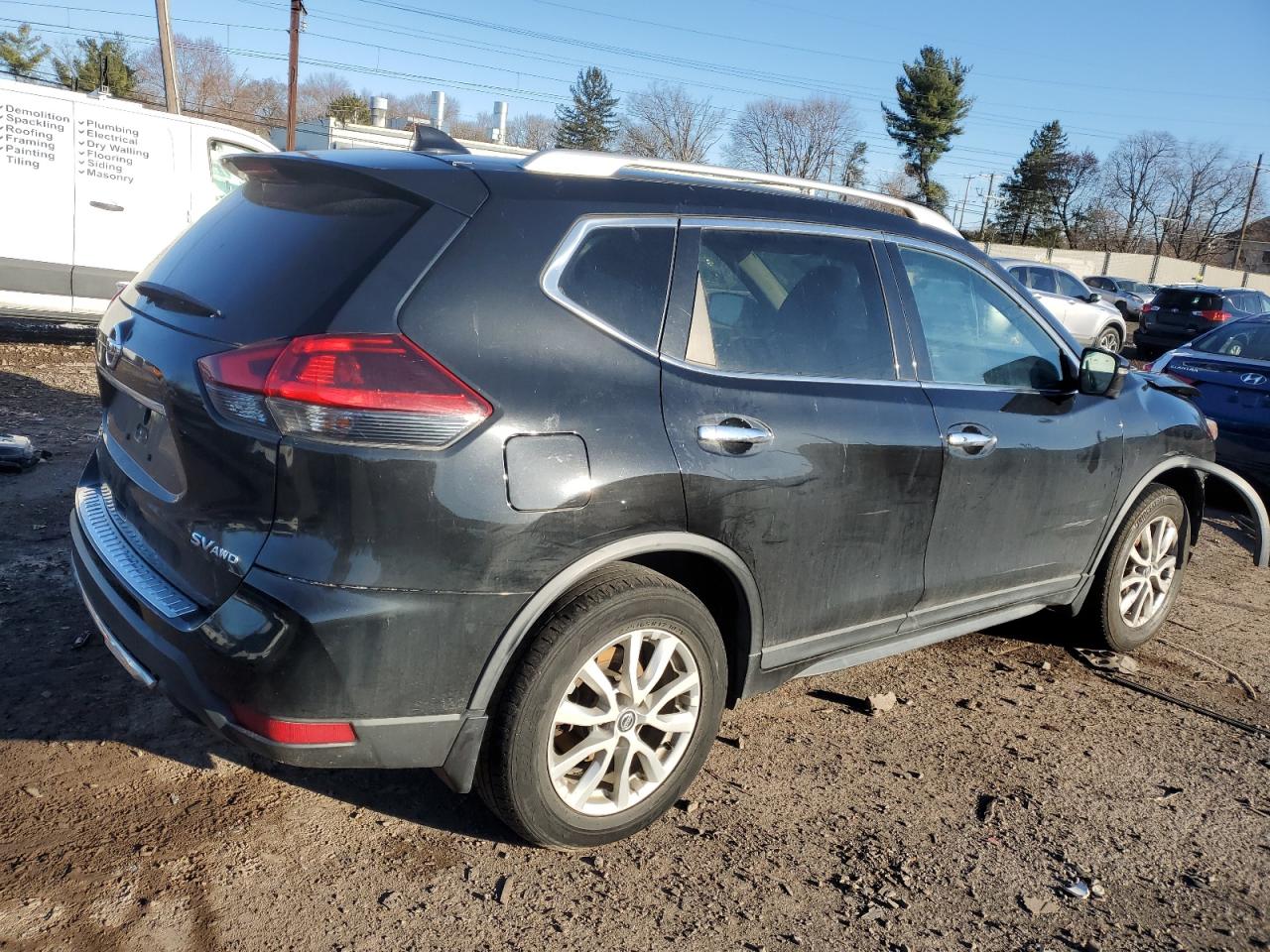 2018 Nissan Rogue - Image 3