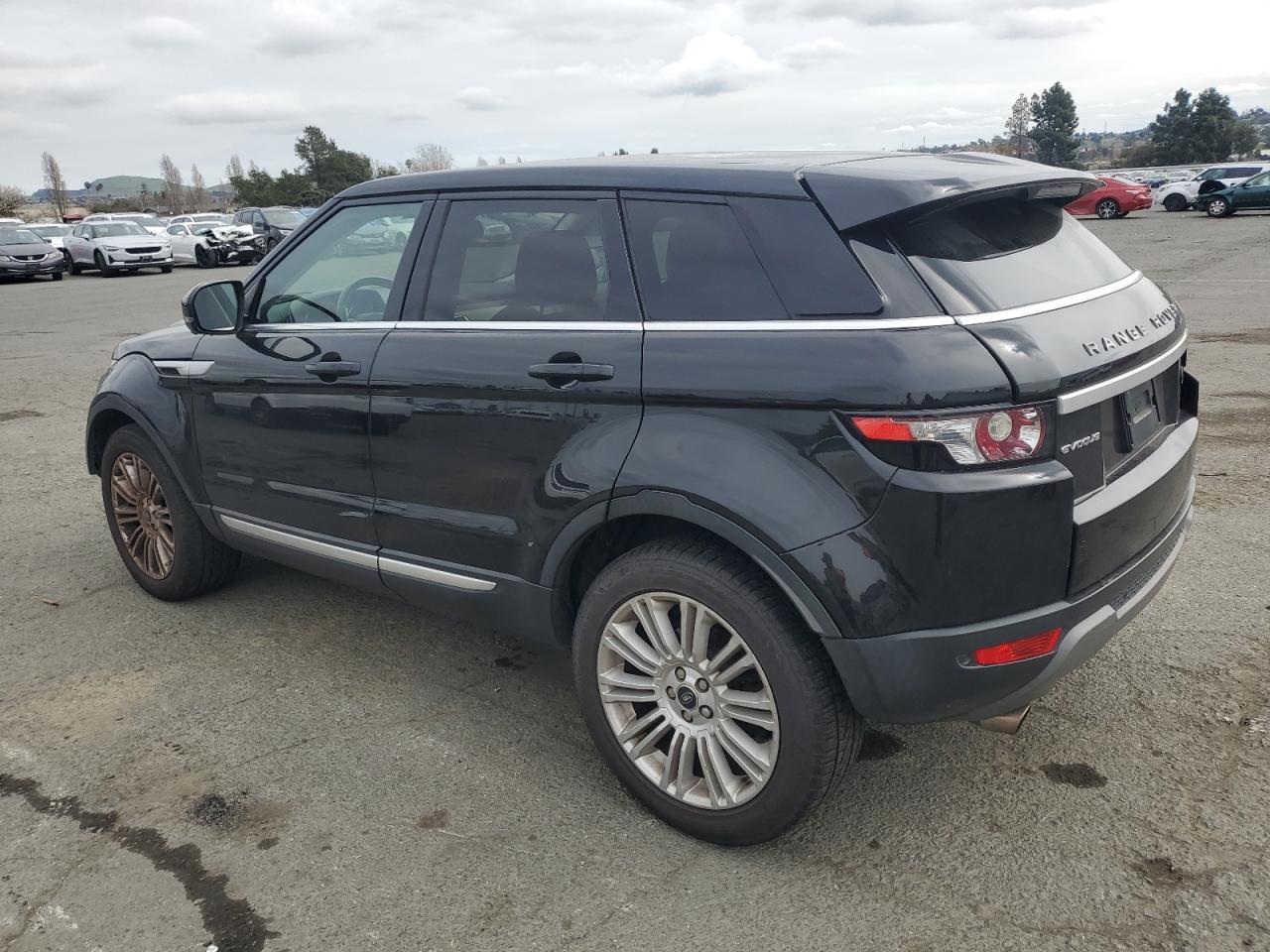 2013 Land Rover Range Rover - Image 2