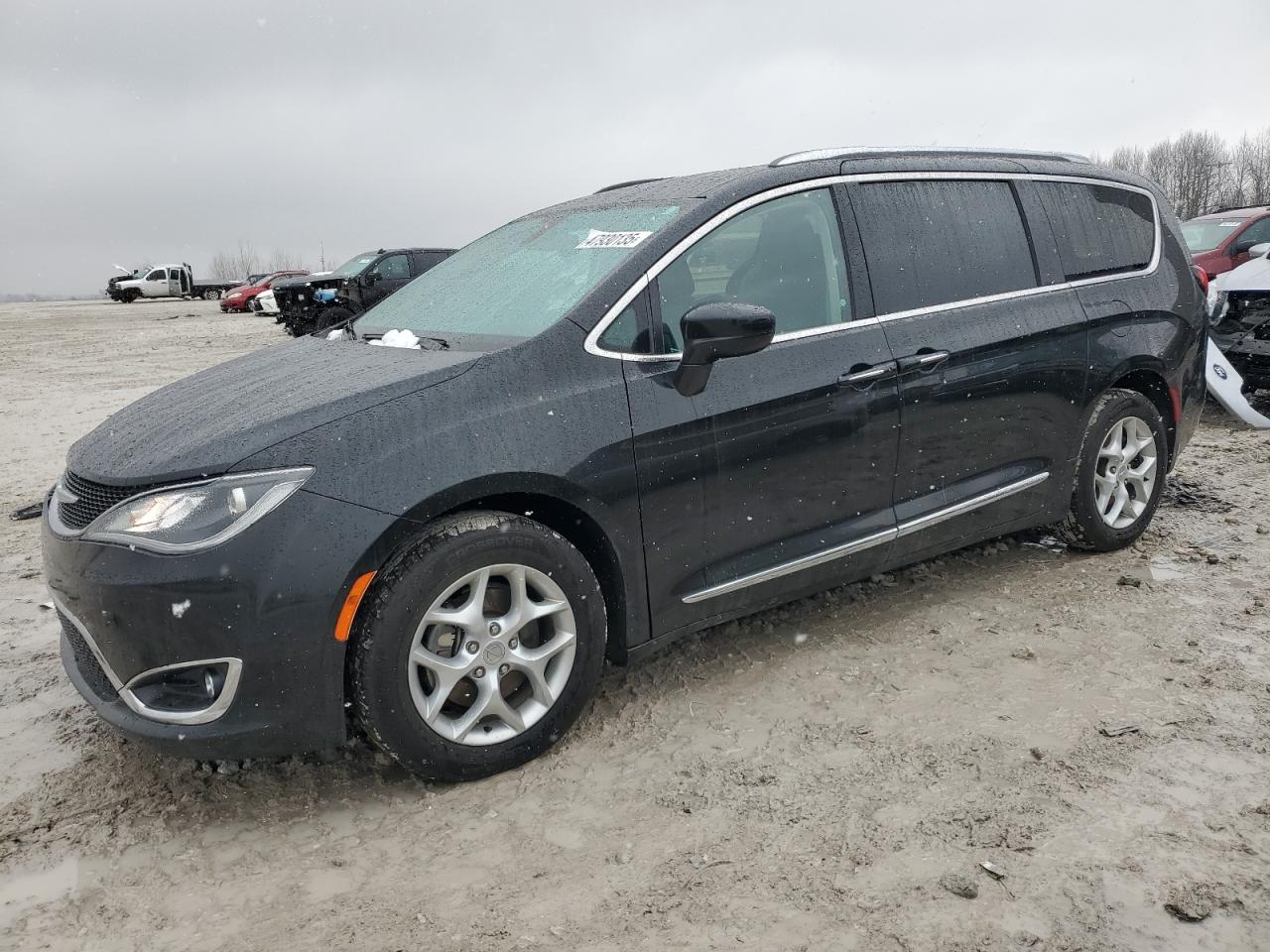 2017 Chrysler Pacifica - Image 1