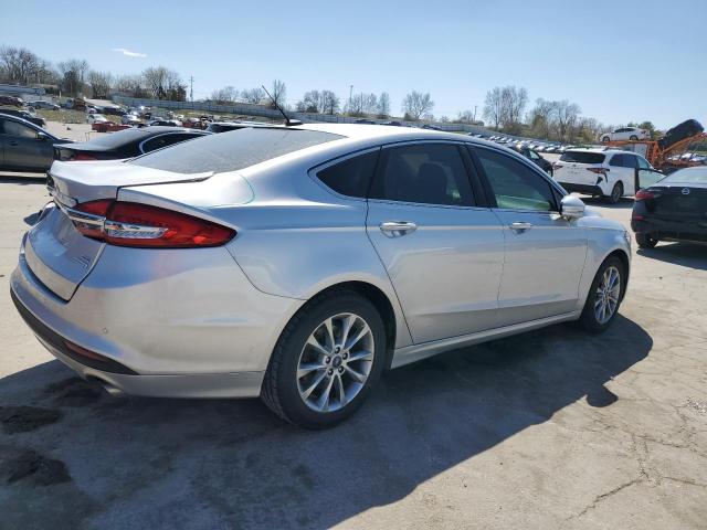 Sedans FORD FUSION 2017 Srebrny