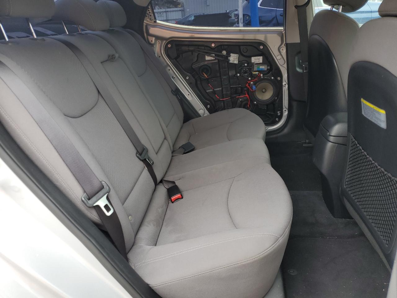 2015 Hyundai Elantra - Image 10