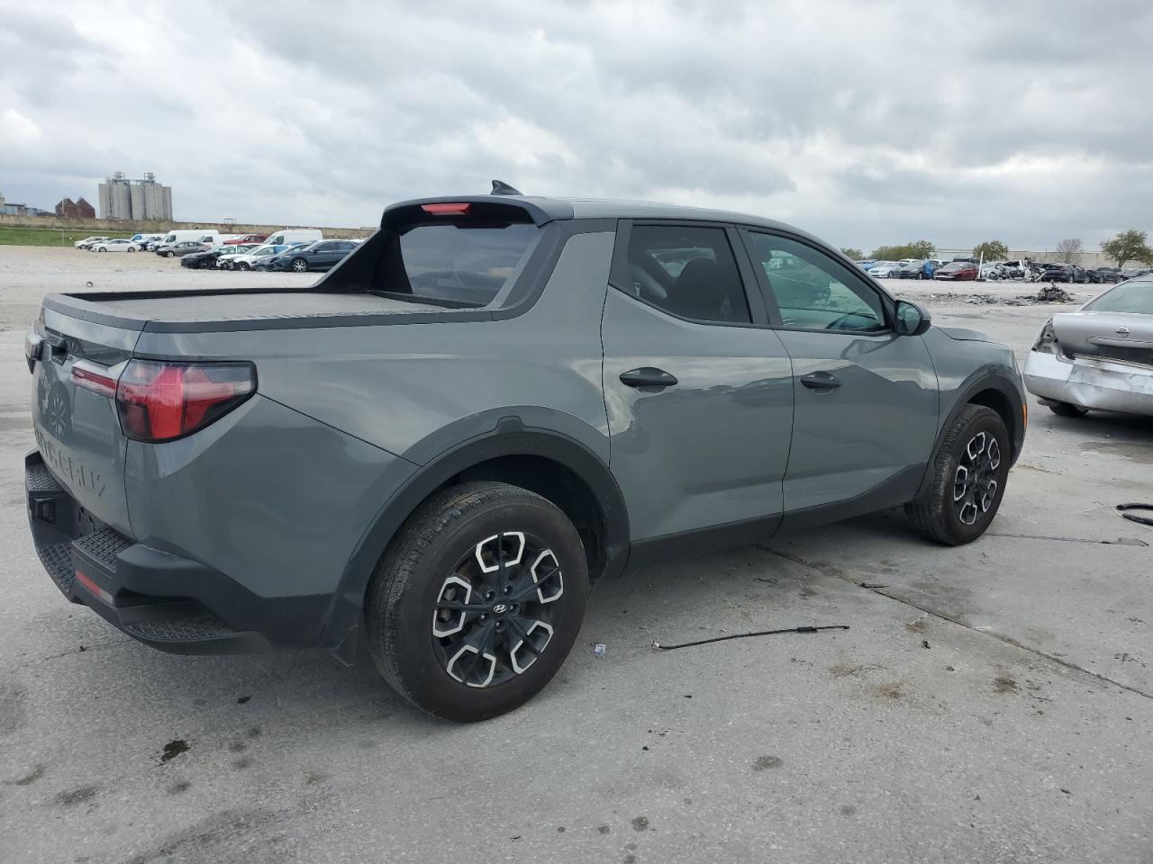 2024 Hyundai Santa Cruz - Image 3