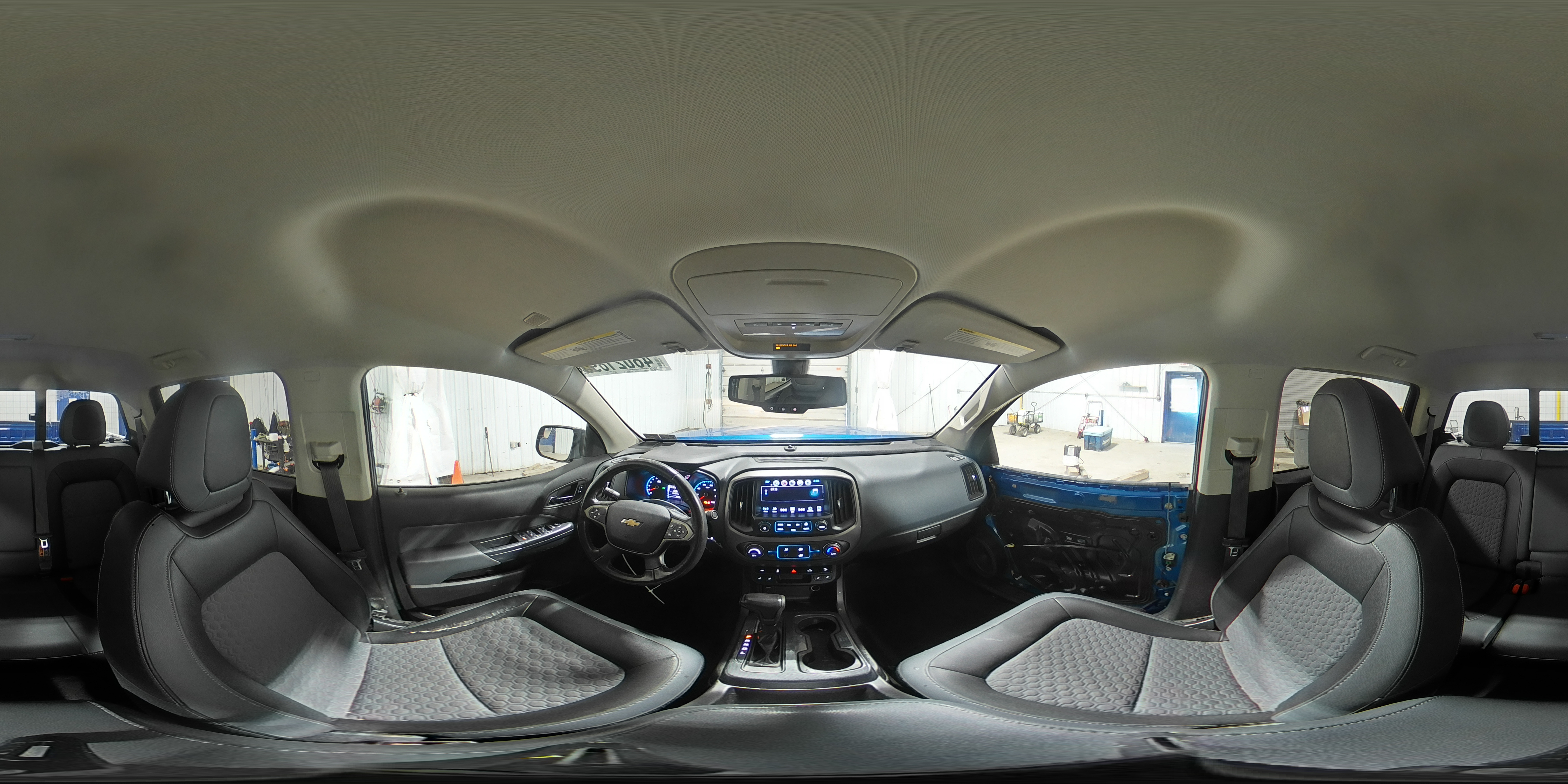 2018 Chevrolet Colorado - Image 15
