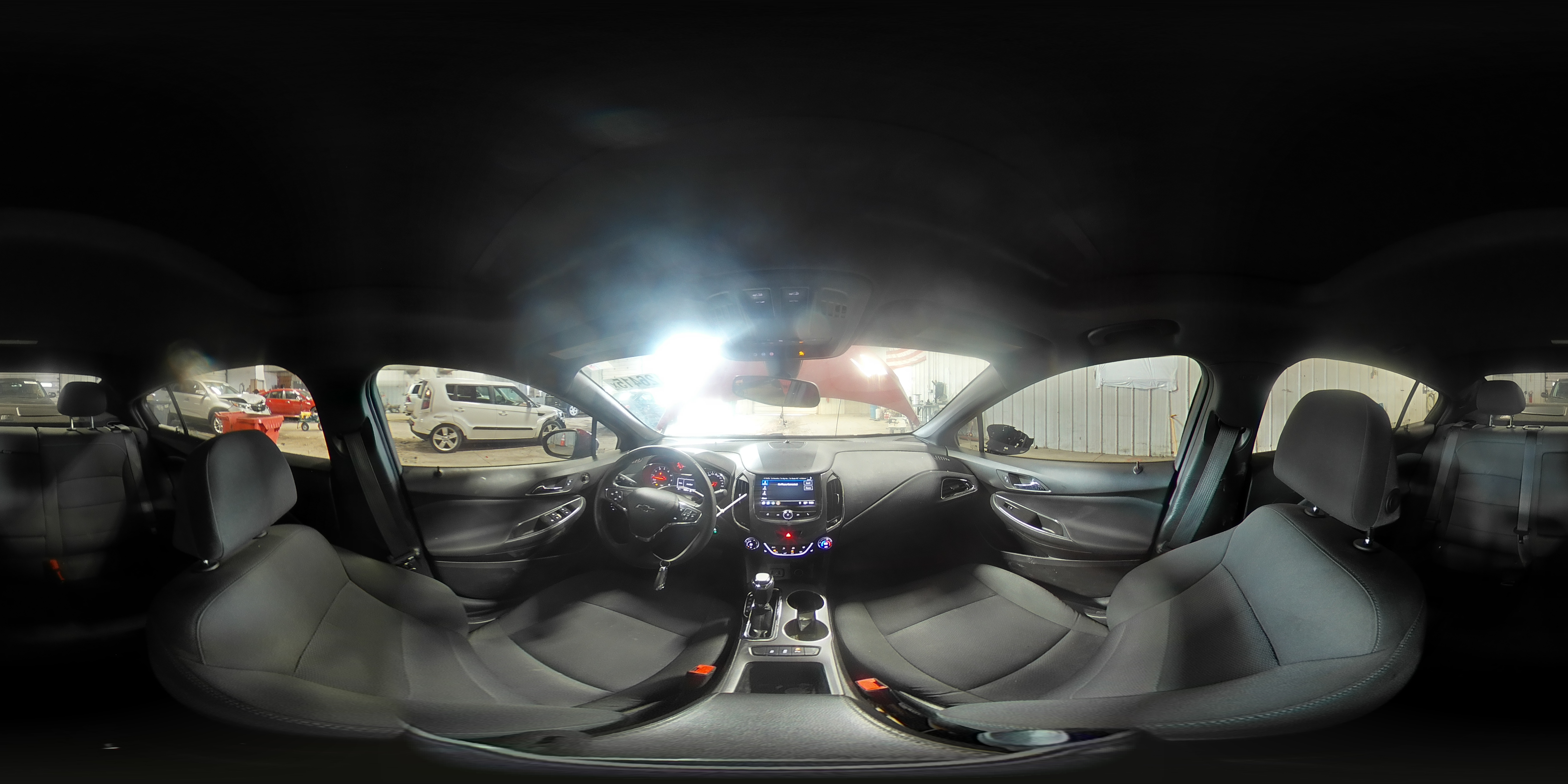 2019 Chevrolet Cruze - Image 13