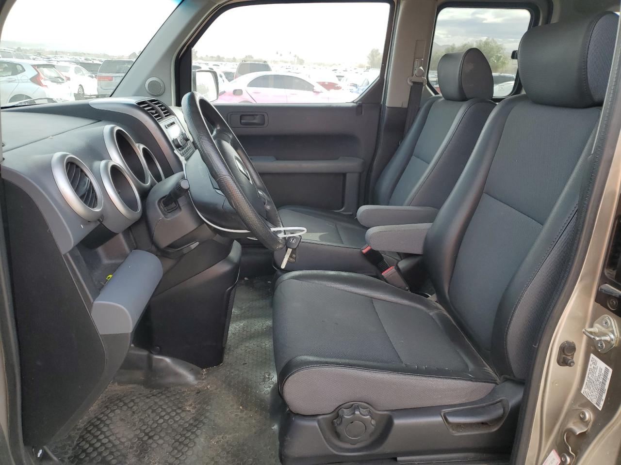 2004 Honda Element - Image 7