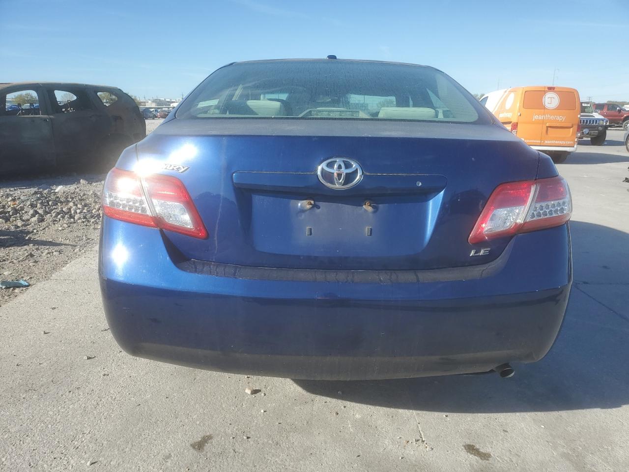 2010 Toyota Camry - Image 6