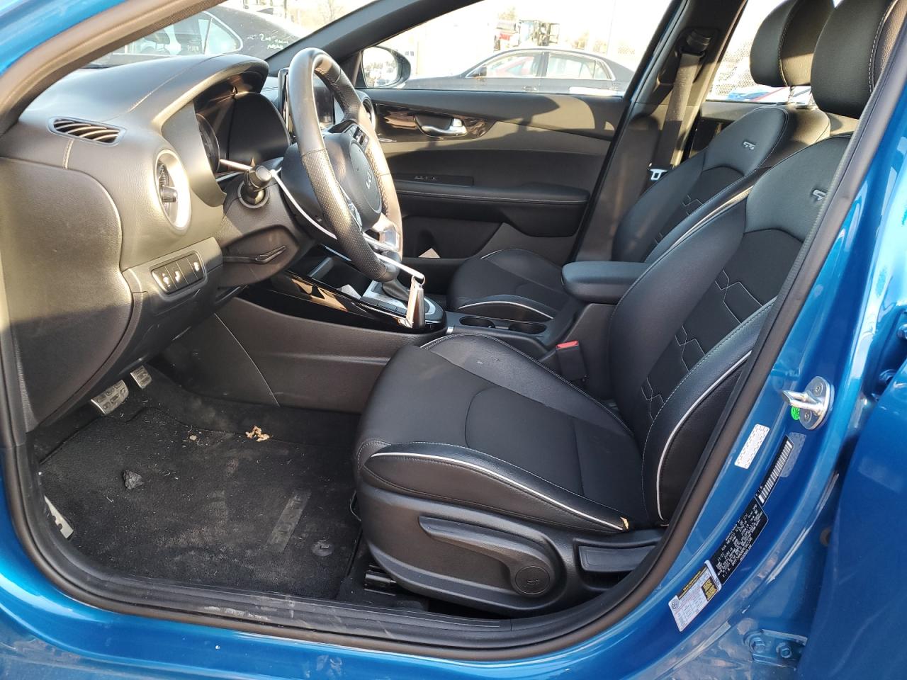 2023 Kia Forte - Image 7